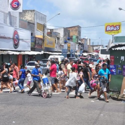 Confira horário do comércio de Natal durante feriado dos Santos Mártires